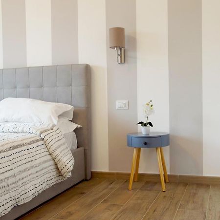 Minerva Rooms Pavia Exterior foto