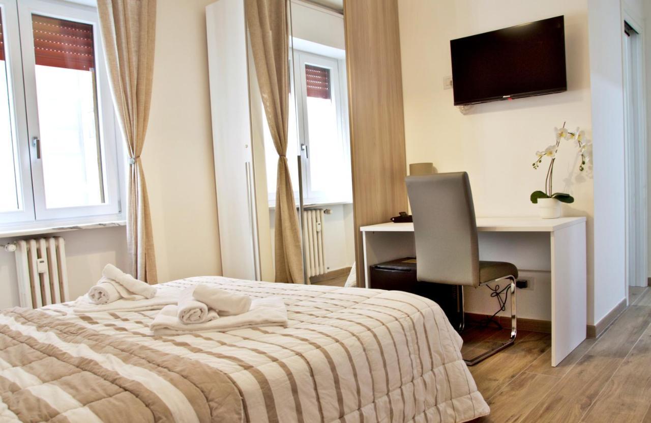 Minerva Rooms Pavia Exterior foto