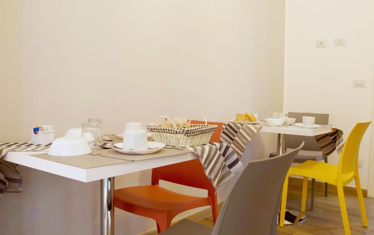 Minerva Rooms Pavia Exterior foto