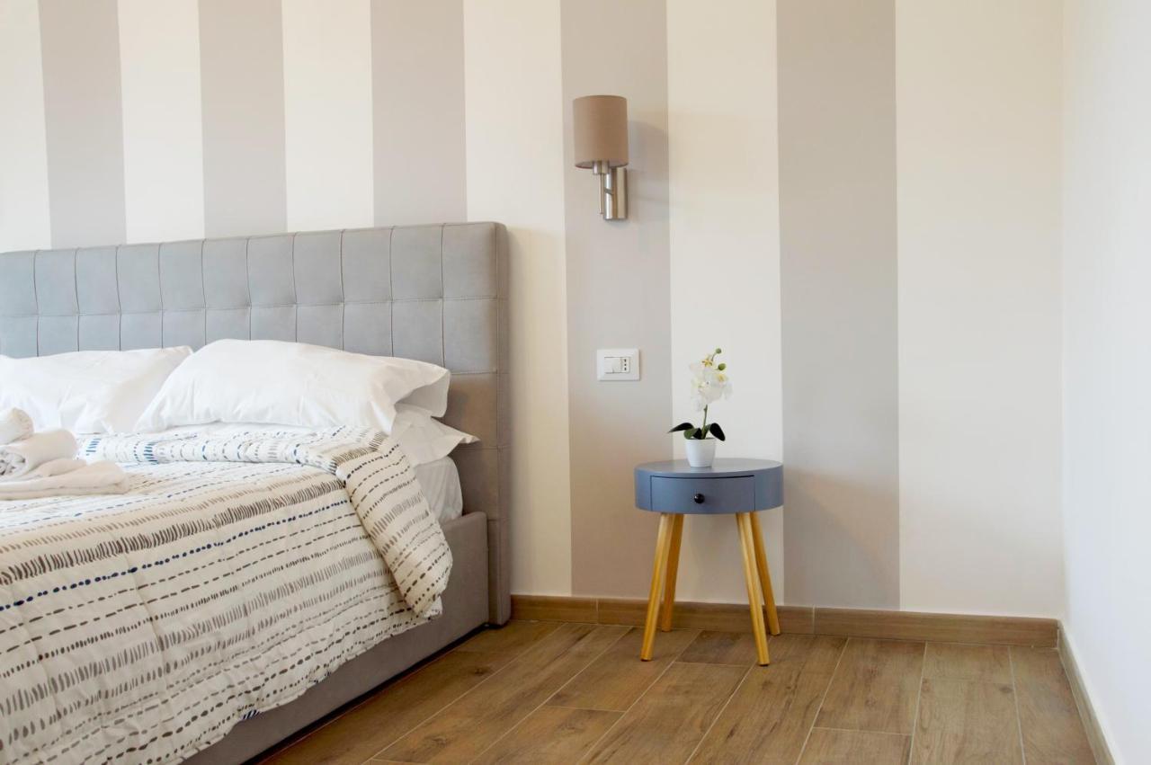 Minerva Rooms Pavia Exterior foto