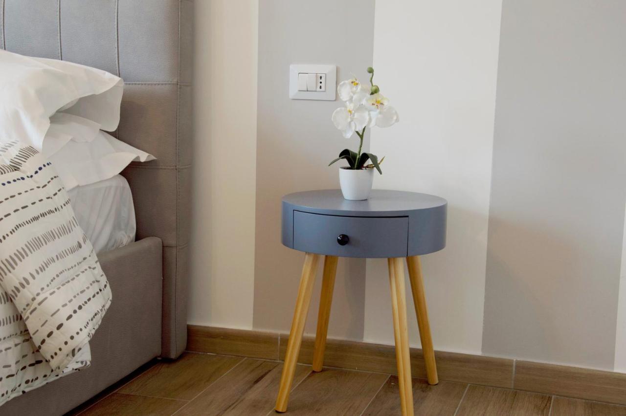 Minerva Rooms Pavia Exterior foto